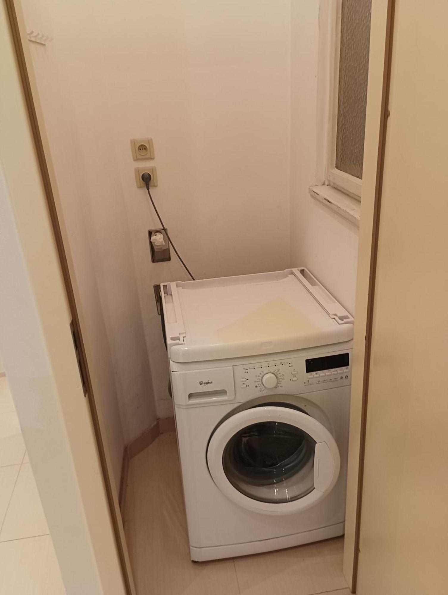 Spacious In 6 Near Center * Praga